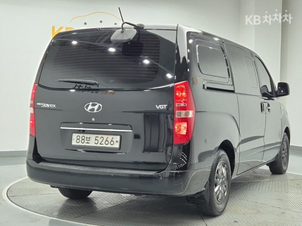 Hyundai Starex — miniaturë 3