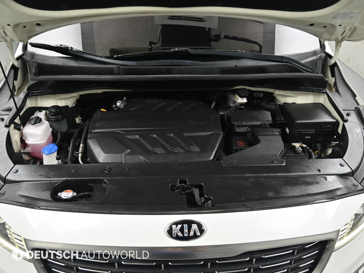Kia Carnival — miniaturë 6