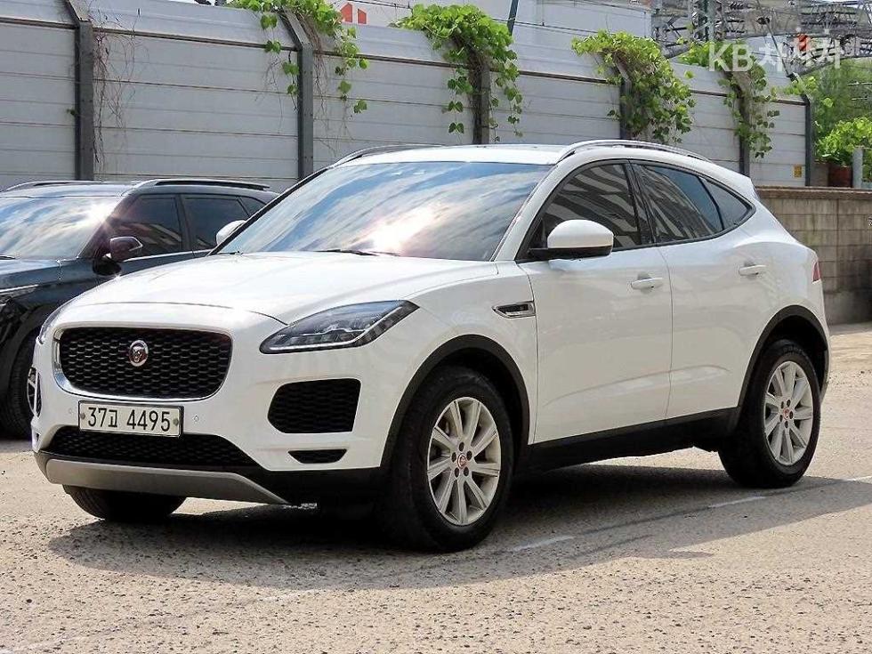 Jaguar E-Pace — miniaturë 2