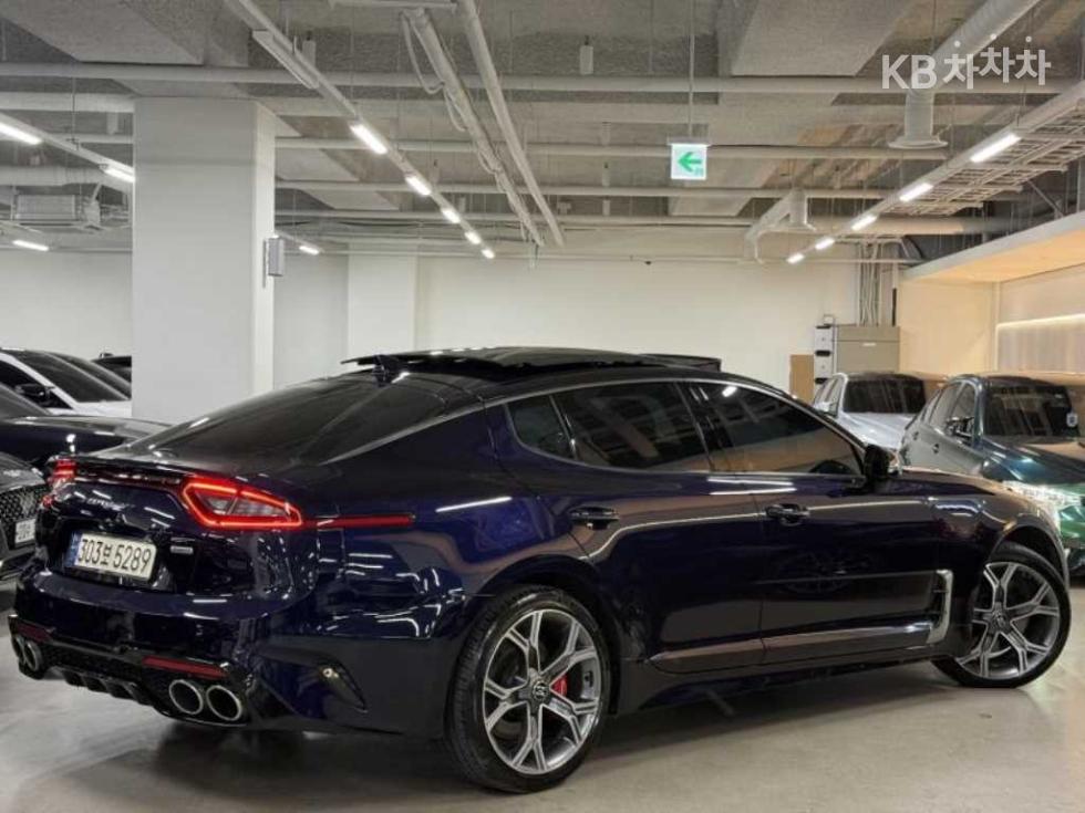 Kia Stinger — miniaturë 2