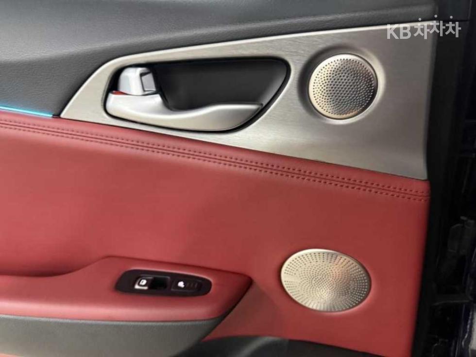 Kia Stinger — miniaturë 18