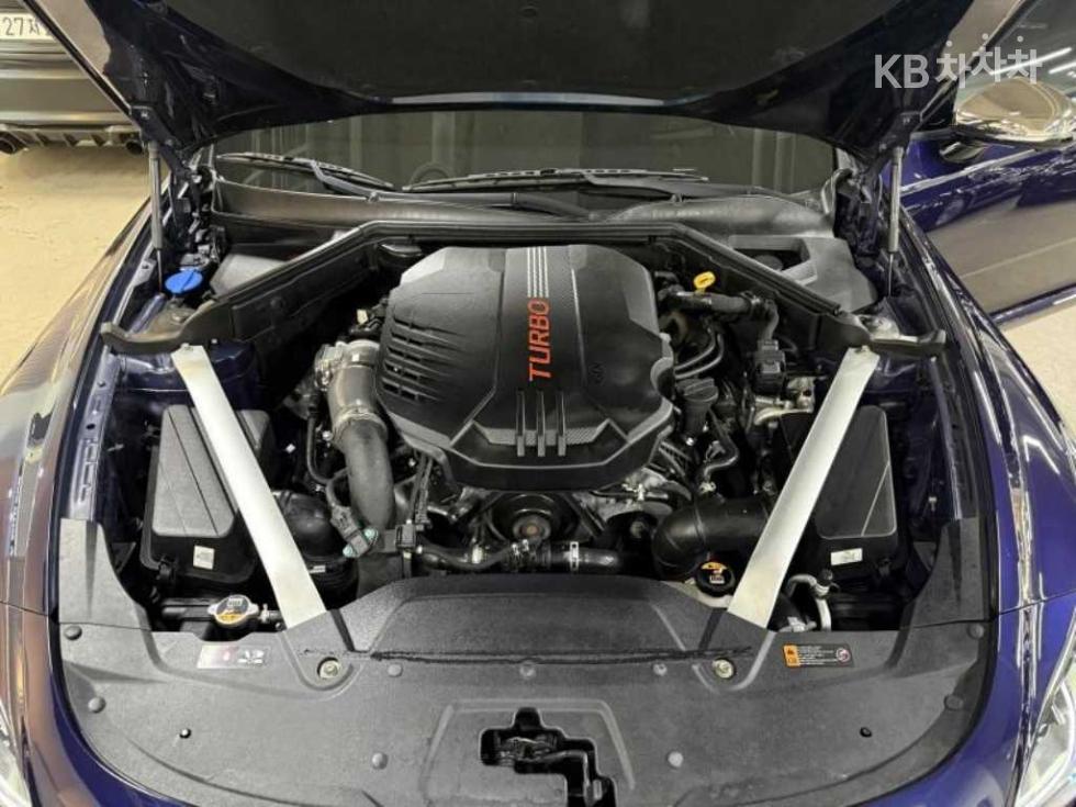 Kia Stinger — miniaturë 20
