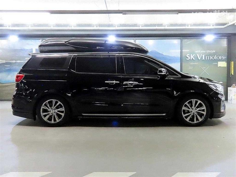 Kia Carnival — miniaturë 3