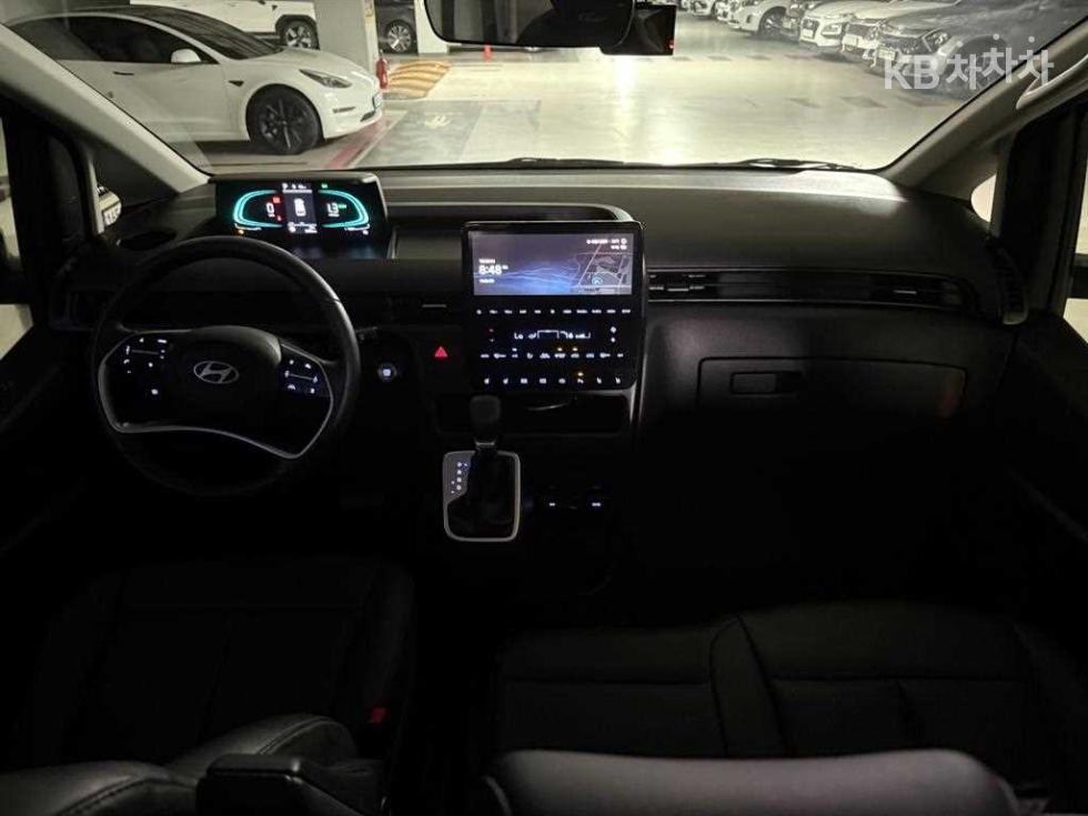 Hyundai Staria — miniaturë 9