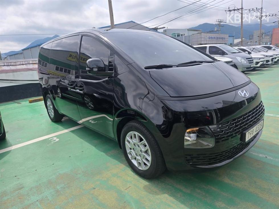 Hyundai Staria — miniaturë 3