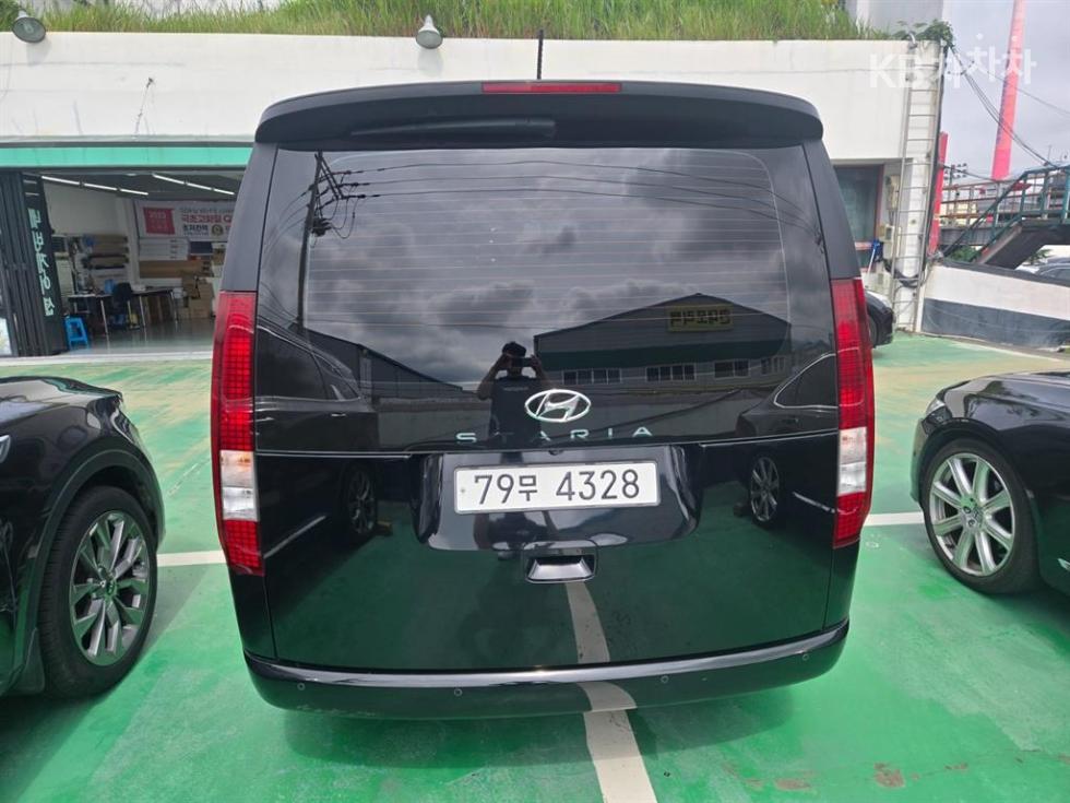 Hyundai Staria — miniaturë 5