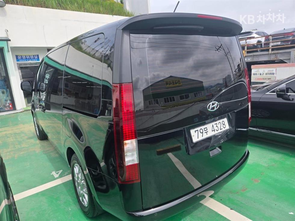 Hyundai Staria — miniaturë 6
