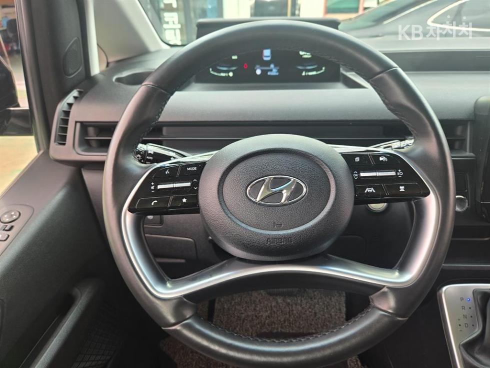 Hyundai Staria — miniaturë 8