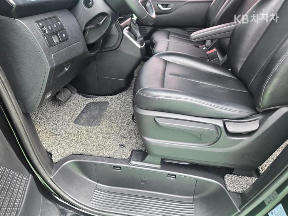 Hyundai Staria — miniaturë 11