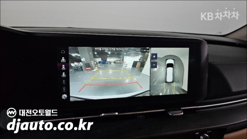 Kia Carnival — miniaturë 17