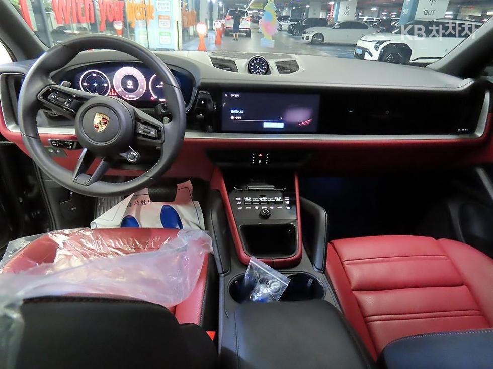 Porsche Cayenne — miniaturë 10