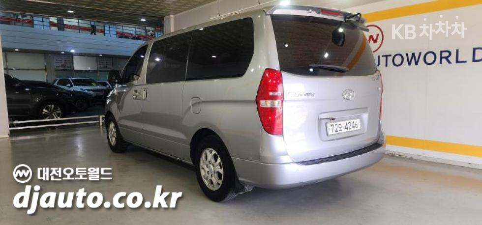 Hyundai Starex — miniaturë 4