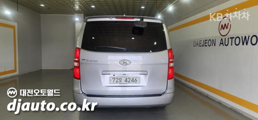 Hyundai Starex — miniaturë 5