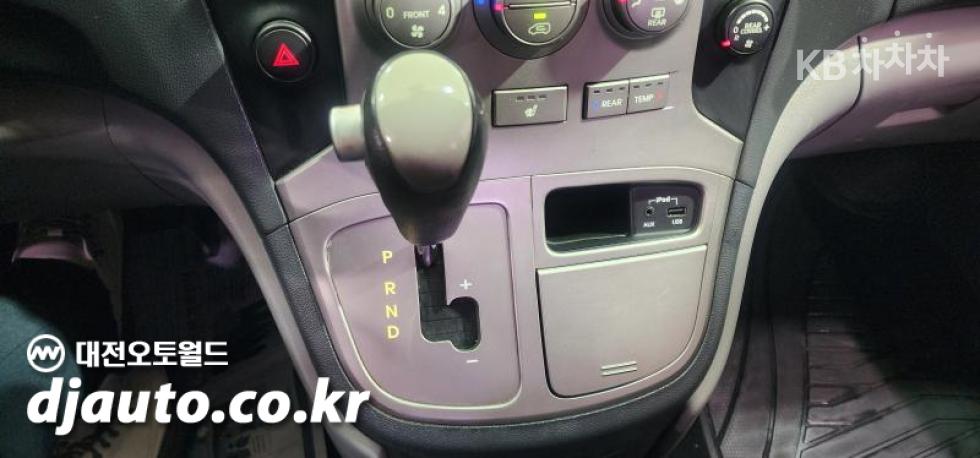 Hyundai Starex — miniaturë 11