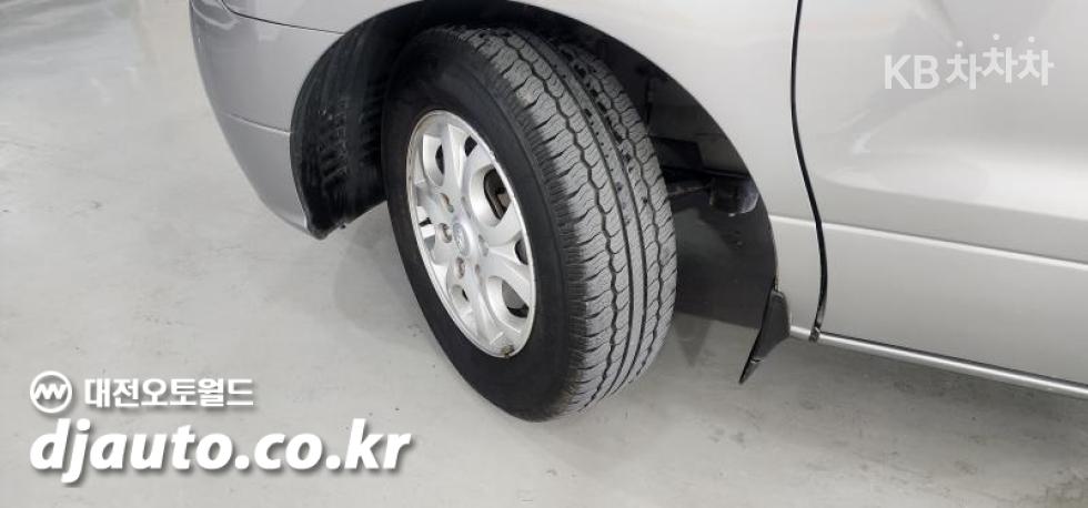 Hyundai Starex — miniaturë 16