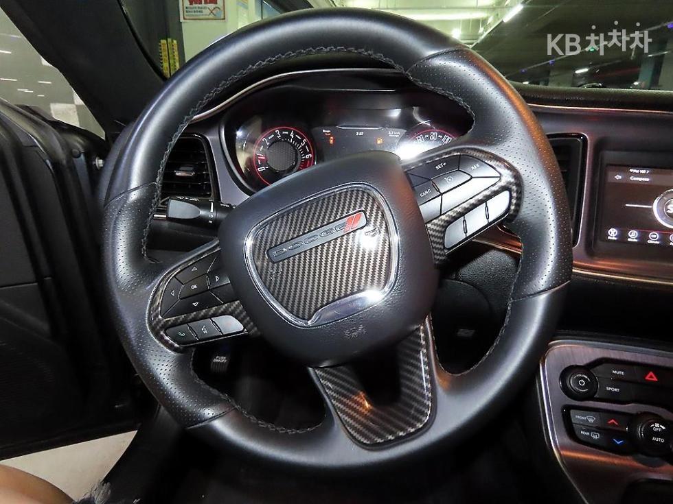 2020 Dodge Used Car photo
