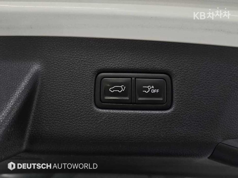 Kia Carnival — miniaturë 20