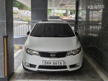 Kia Forte 1.6 gdi  luxury — foto 1