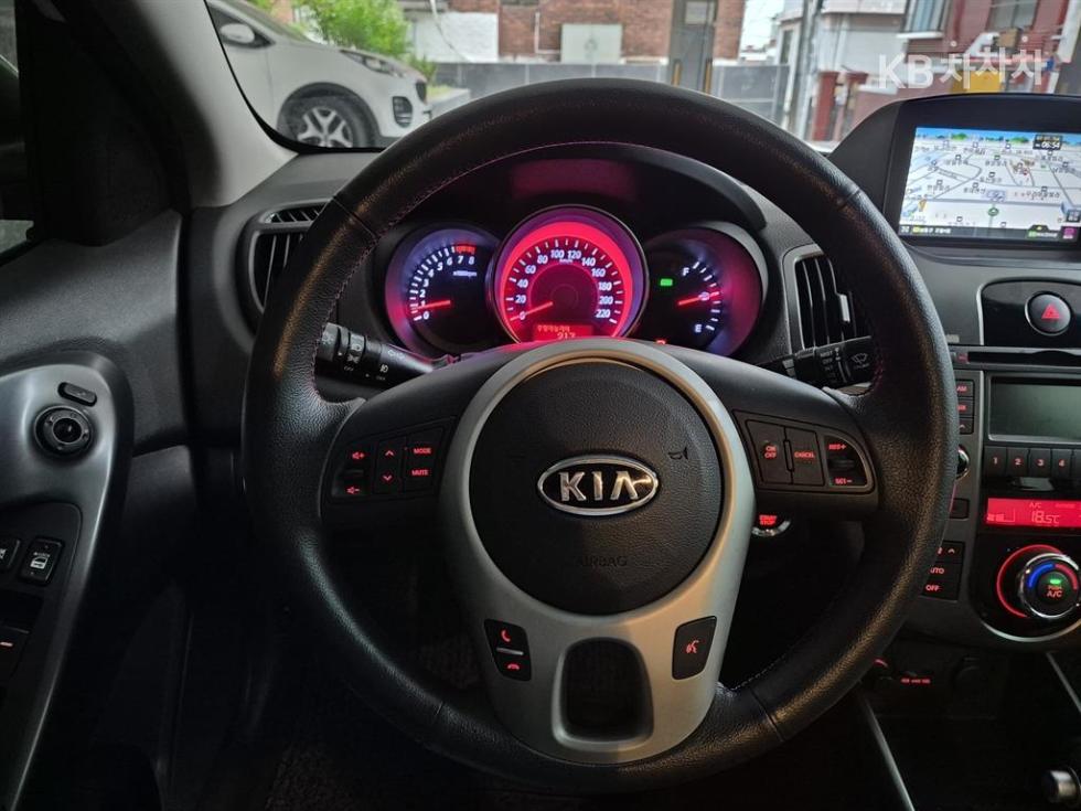 Kia Forte — miniaturë 10