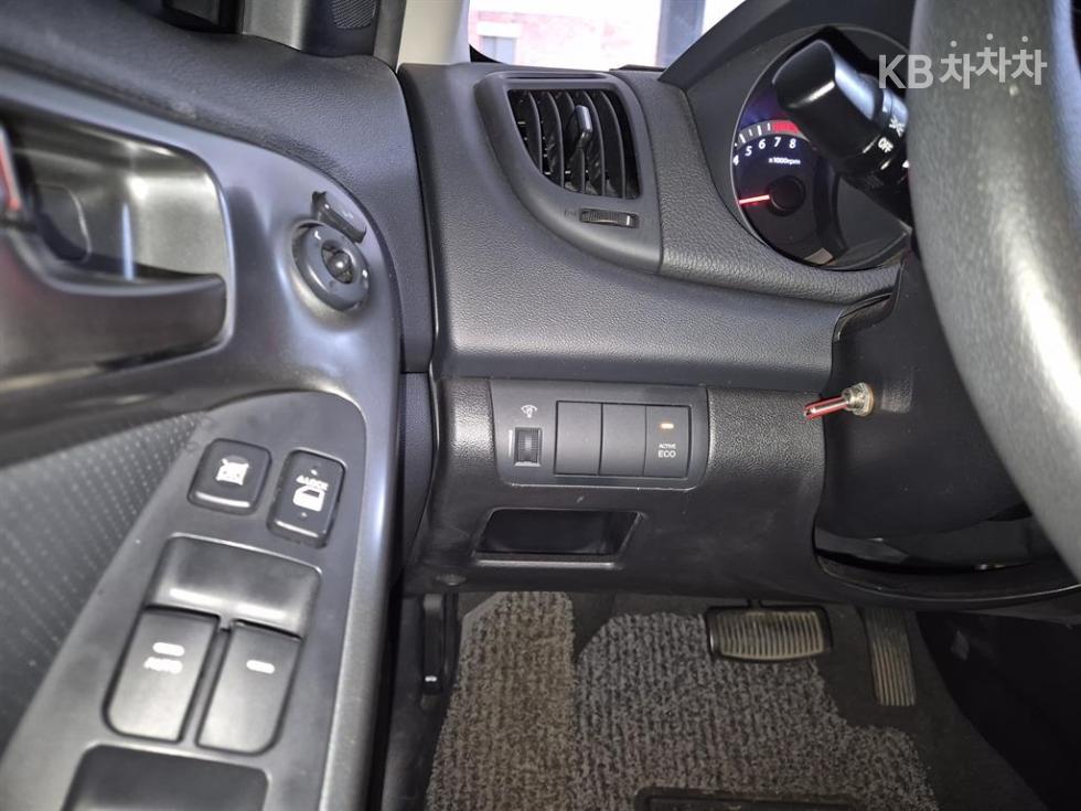 Kia Forte — miniaturë 12