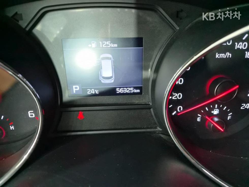 Kia Carnival — miniaturë 13