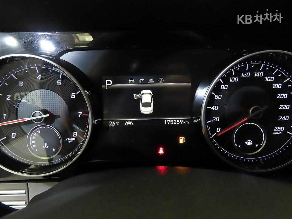 Hyundai Grandeur — miniaturë 9