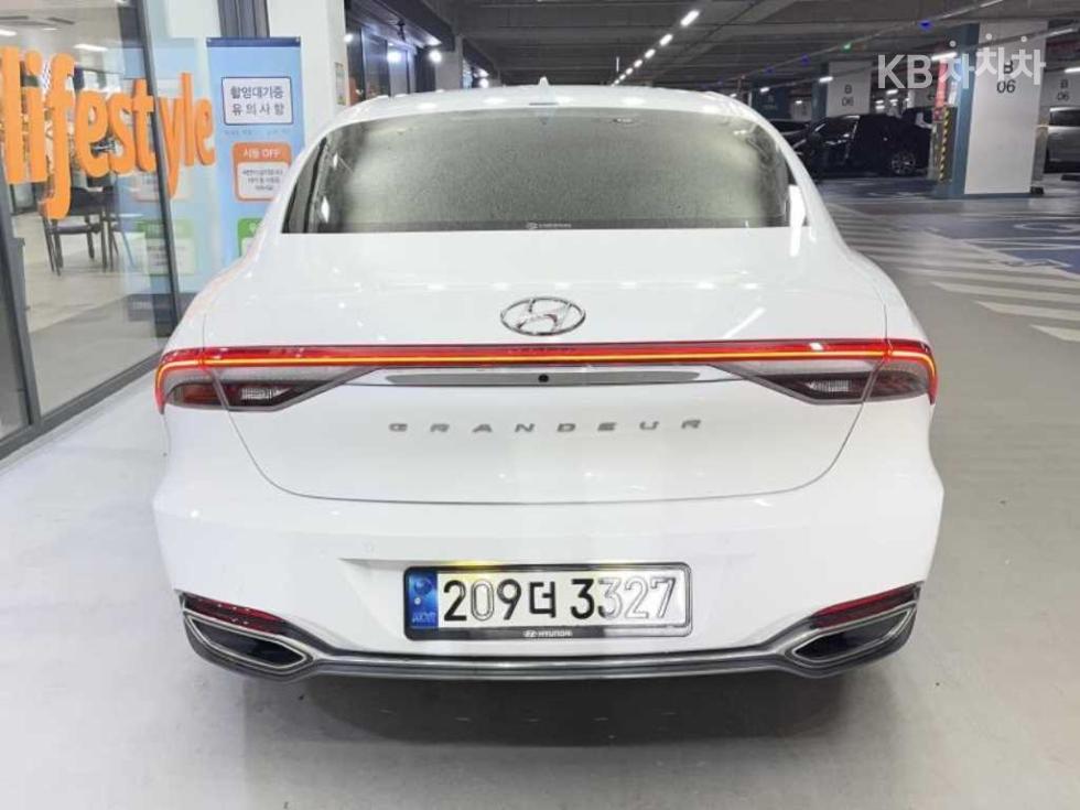 2021 Hyundai Used Car photo
