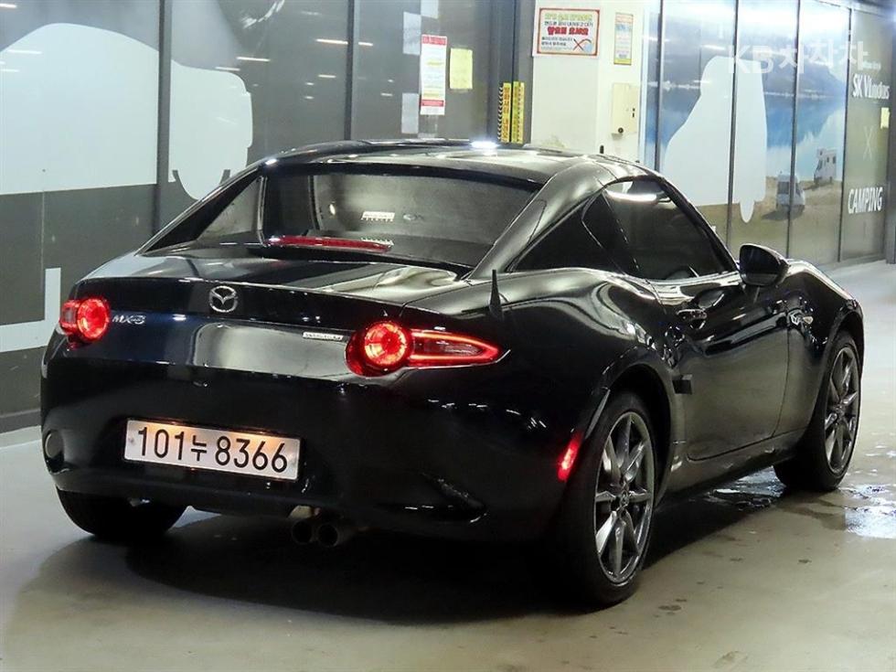 2022 Mazda MX 5 photo