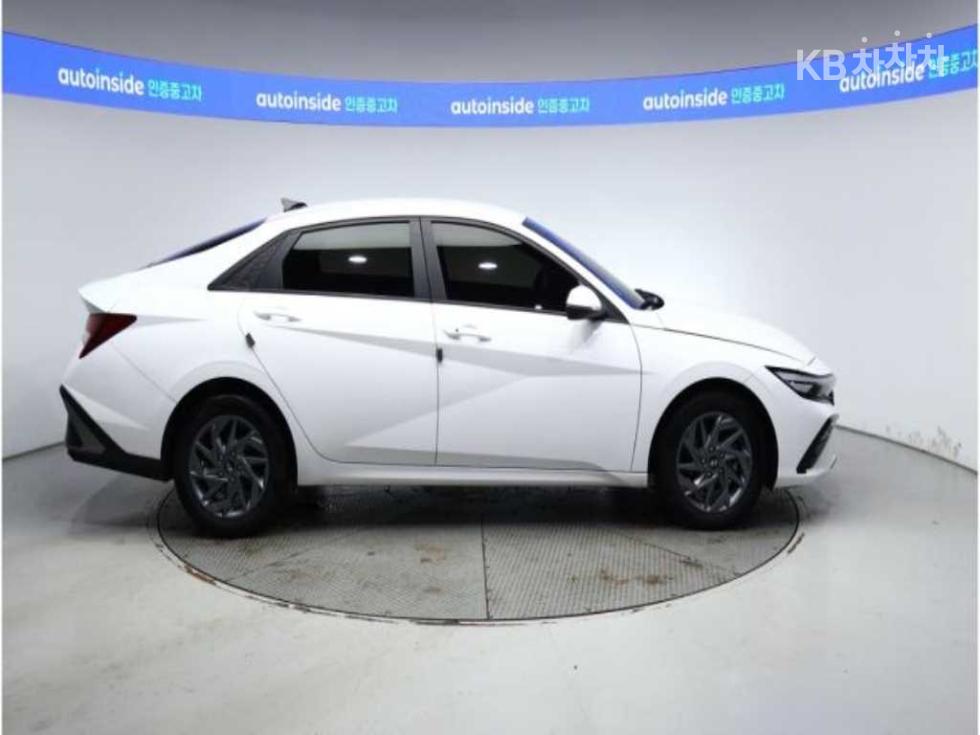 Hyundai Avante — miniaturë 3