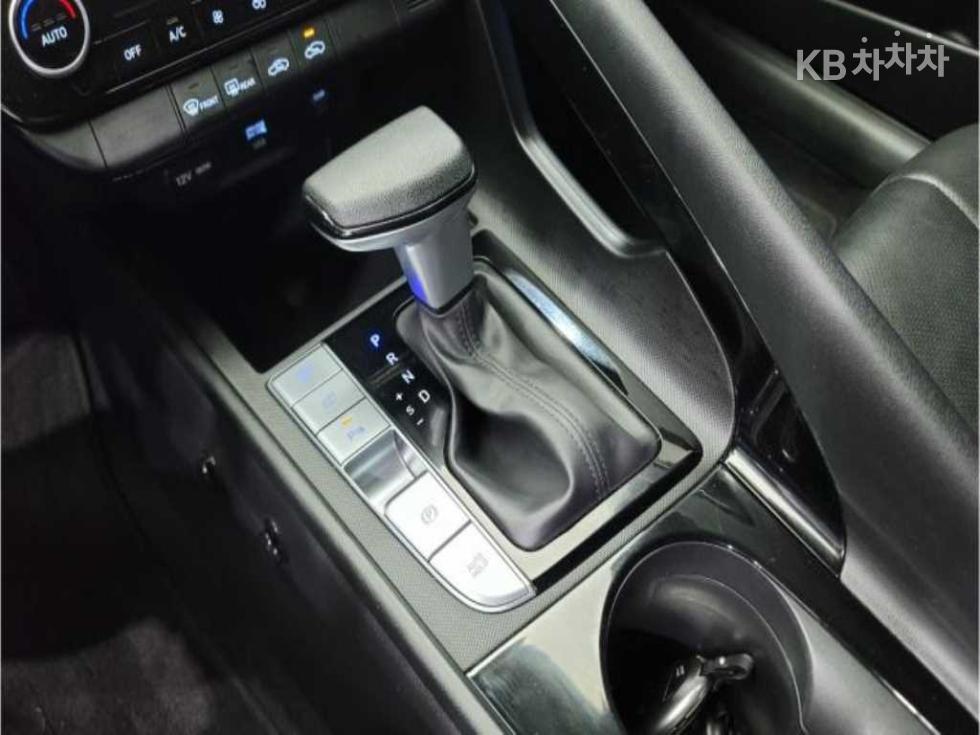 Hyundai Avante — miniaturë 15