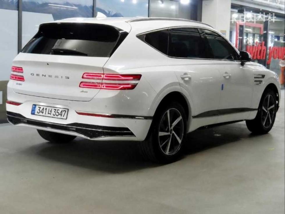 2024 Genesis GV80 photo