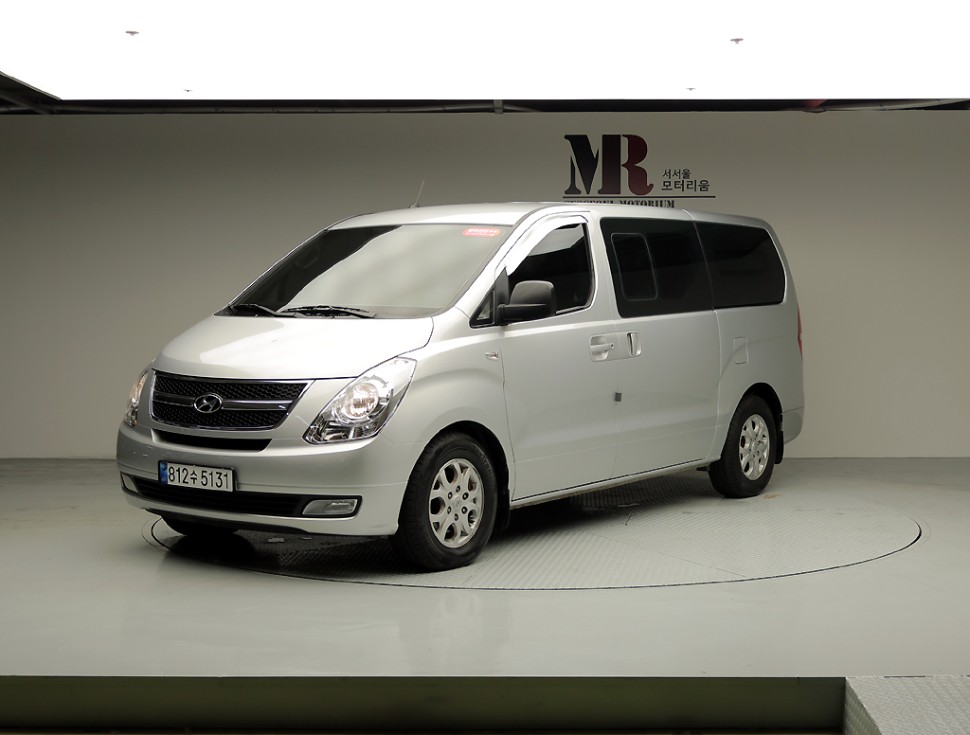 Hyundai Starex 5인승 밴 CVX — foto 1