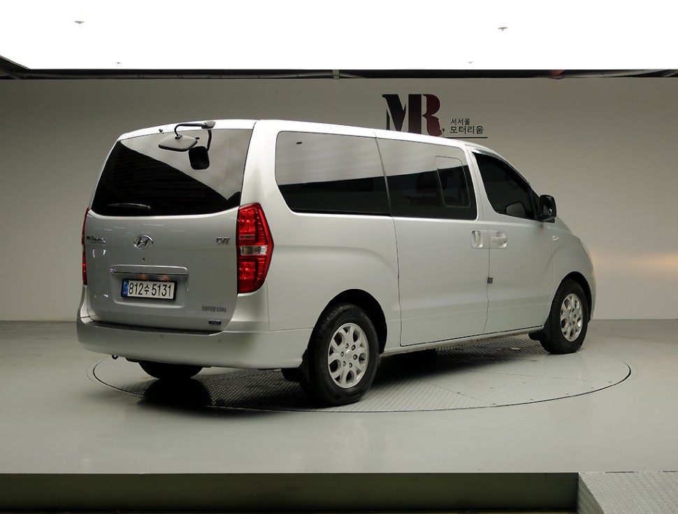 Hyundai Starex — miniaturë 3