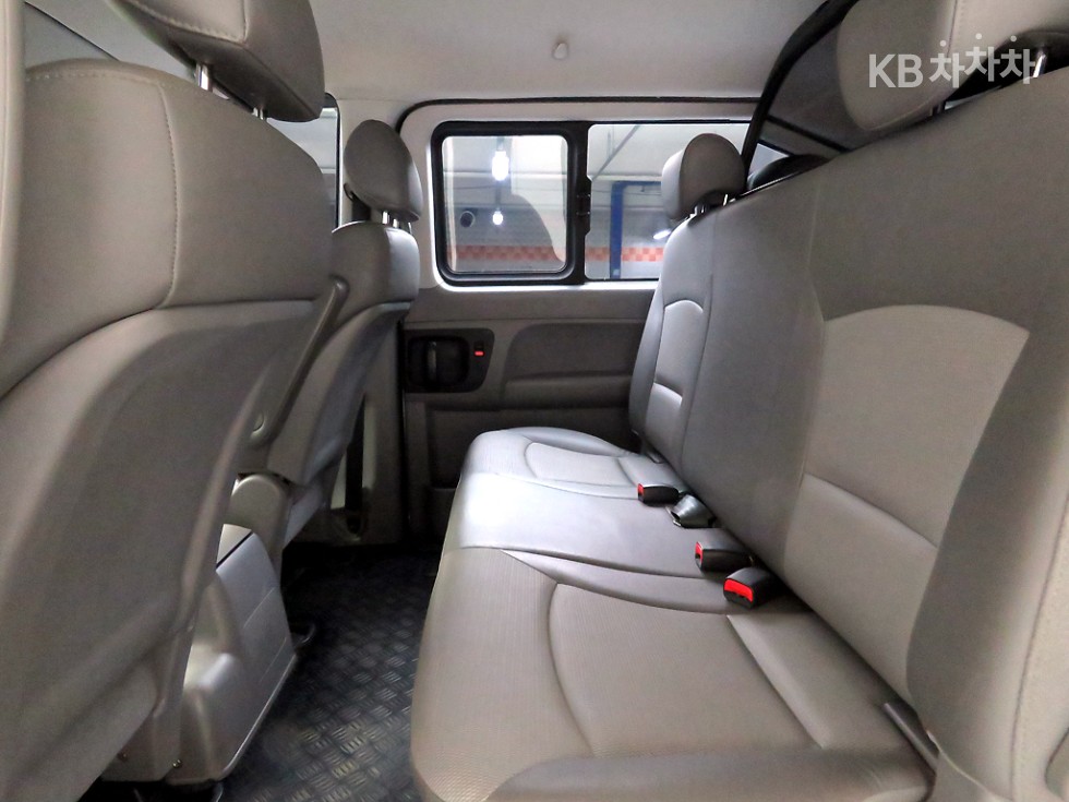 Hyundai Starex — miniaturë 6