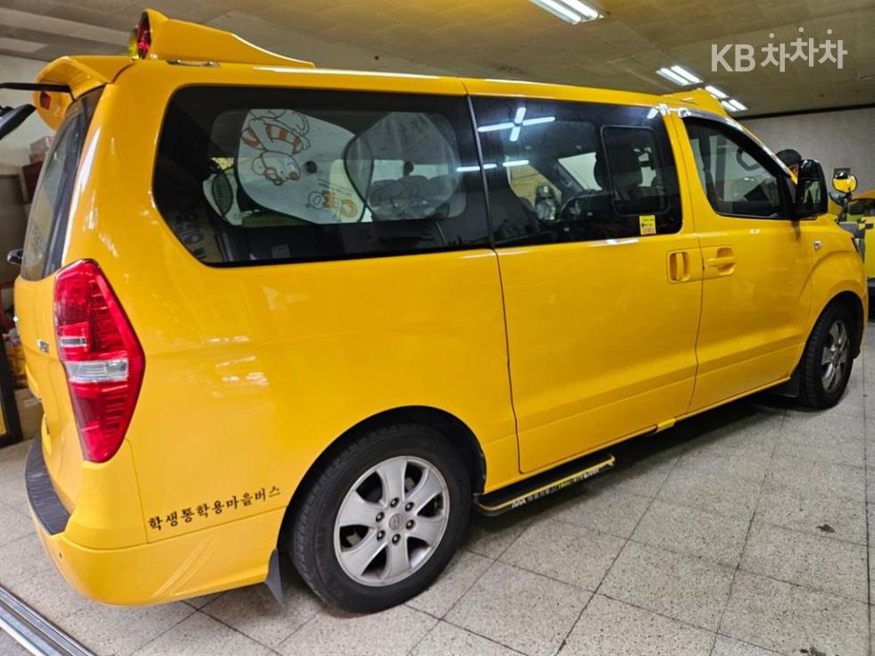 Hyundai Starex — miniaturë 3
