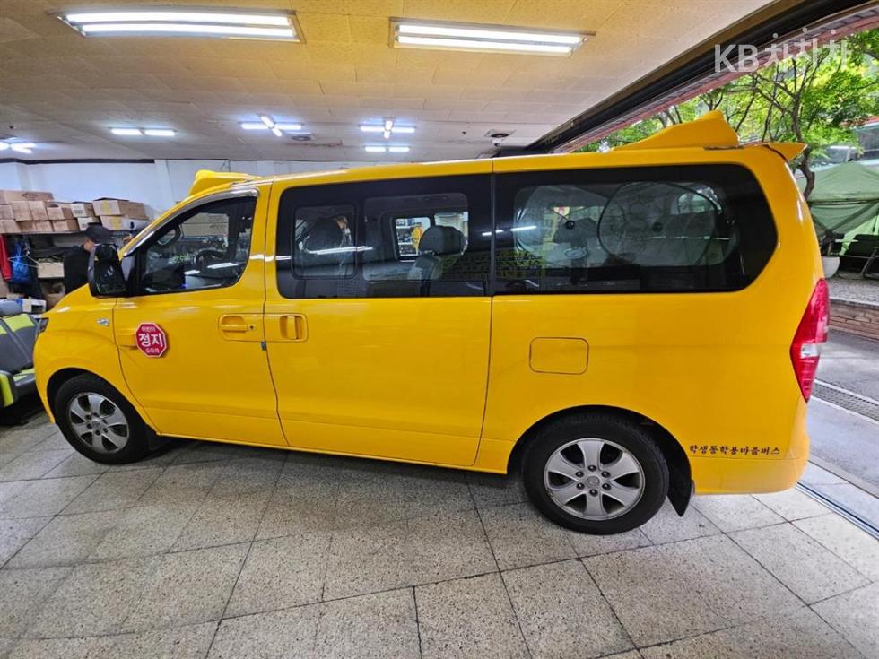 Hyundai Starex — miniaturë 4