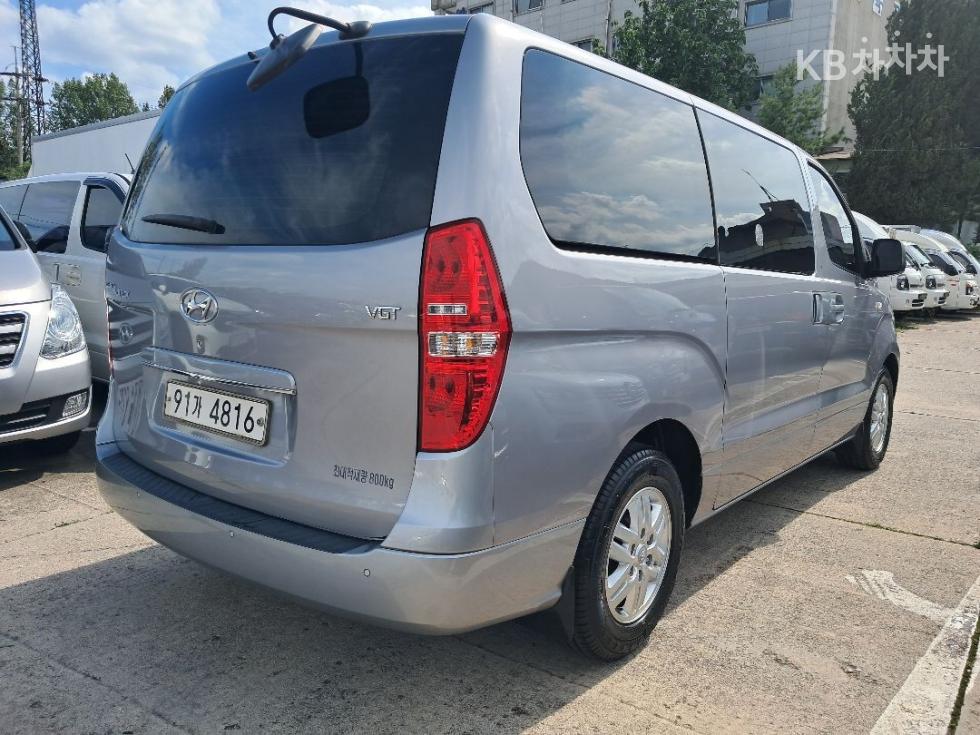Hyundai Starex — miniaturë 4