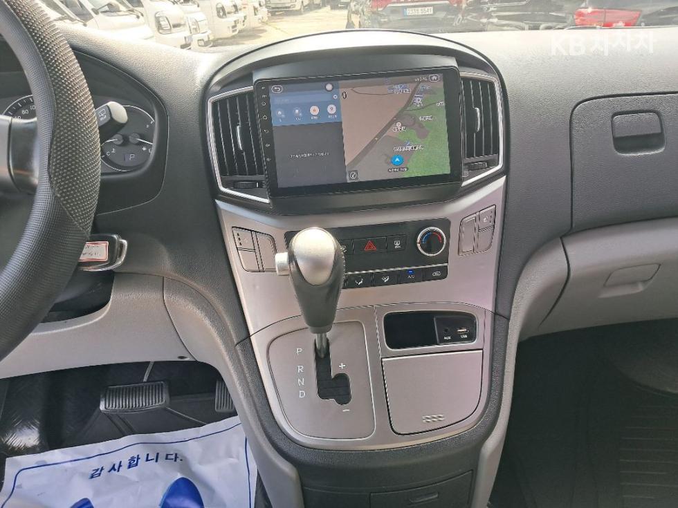 Hyundai Starex — miniaturë 7