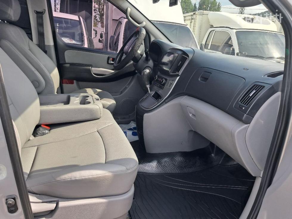 Hyundai Starex — miniaturë 13