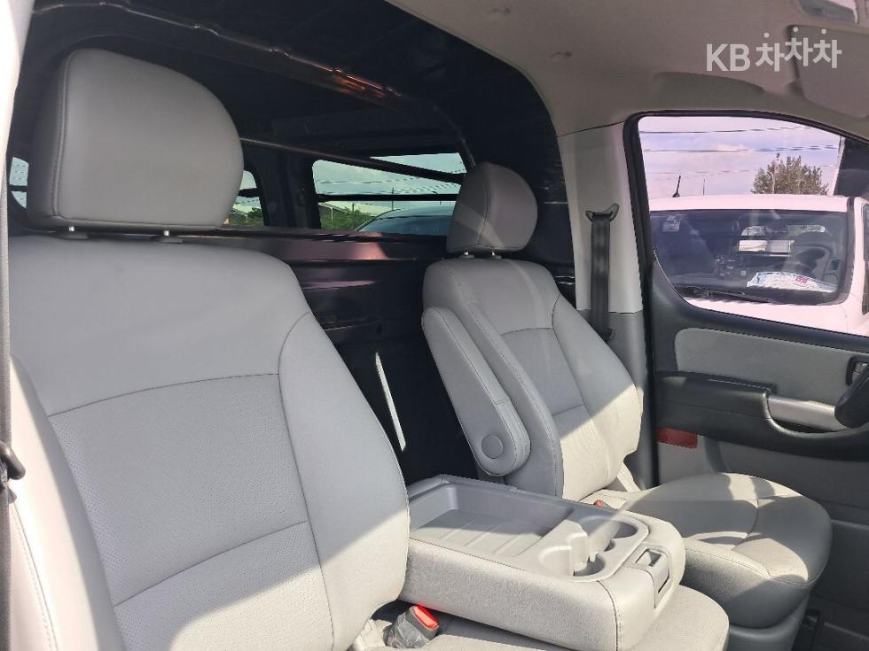 Hyundai Starex — miniaturë 14