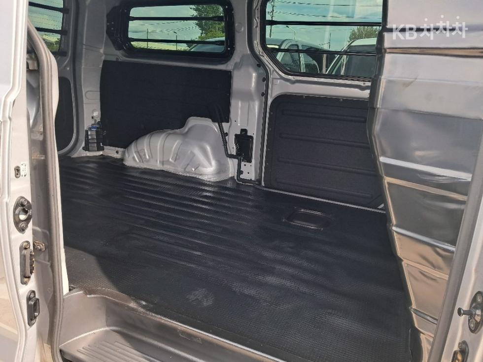 Hyundai Starex — miniaturë 17