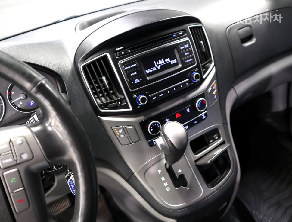 Hyundai Starex — miniaturë 10