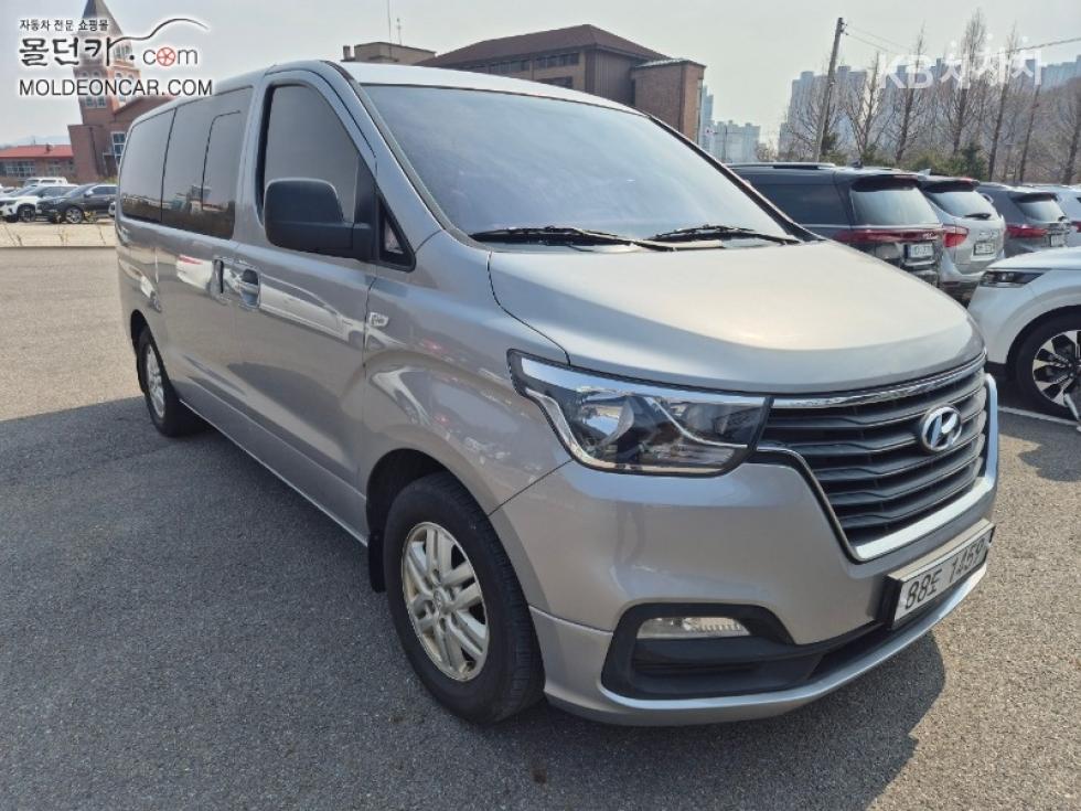 Hyundai Starex — miniaturë 3