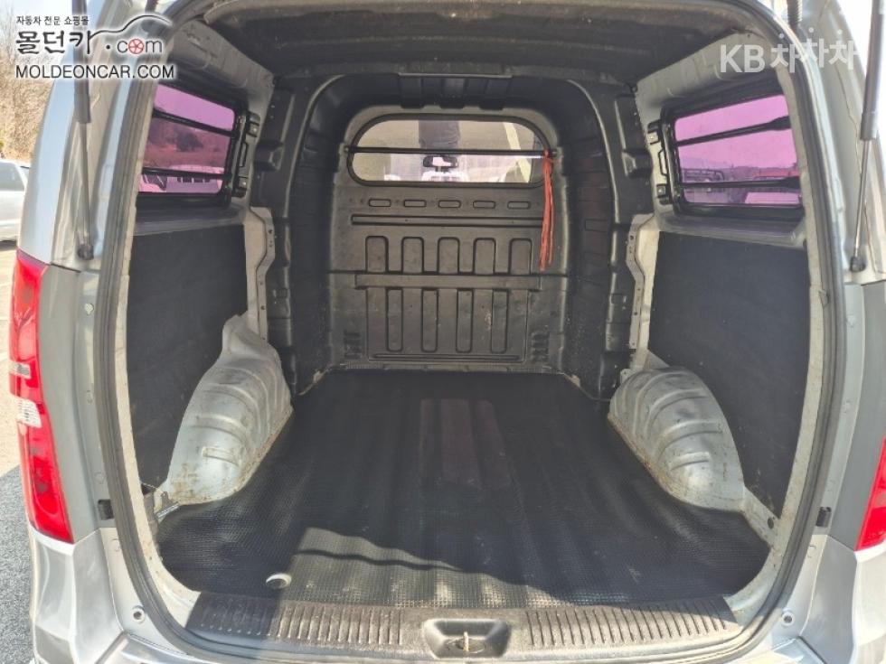 Hyundai Starex — miniaturë 5
