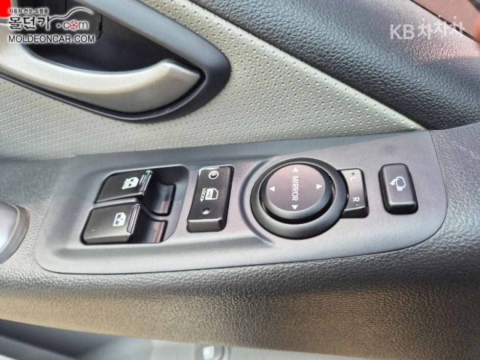 Hyundai Starex — miniaturë 16