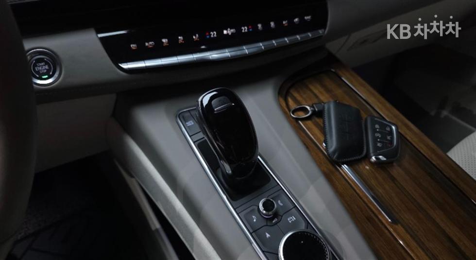 Cadillac Escalade — miniaturë 8