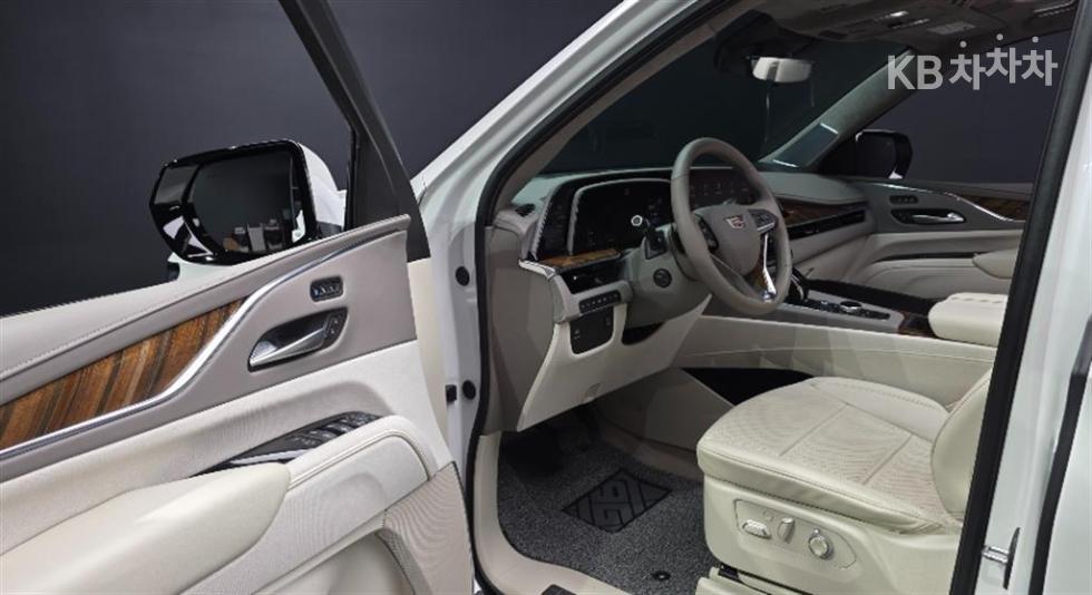 Cadillac Escalade — miniaturë 11