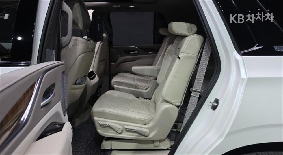 Cadillac Escalade — miniaturë 12