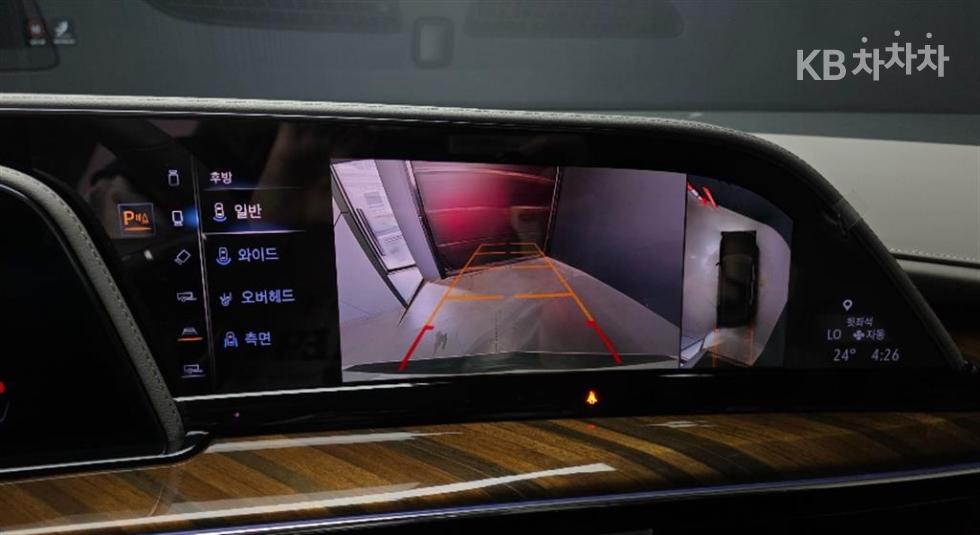 Cadillac Escalade — miniaturë 15