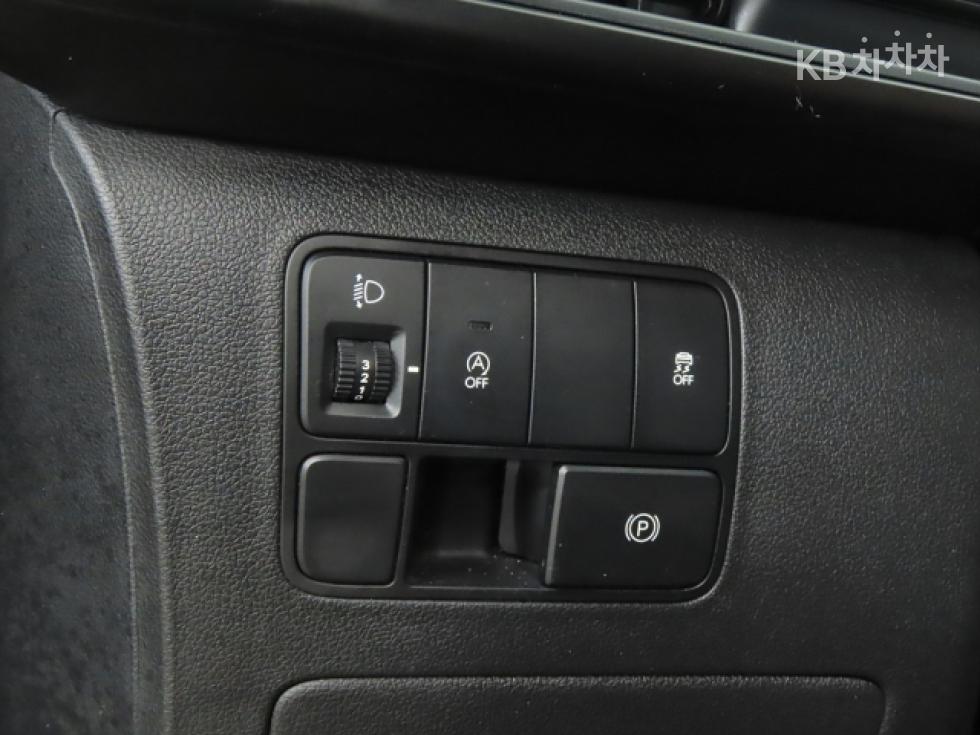Hyundai Staria — miniaturë 17